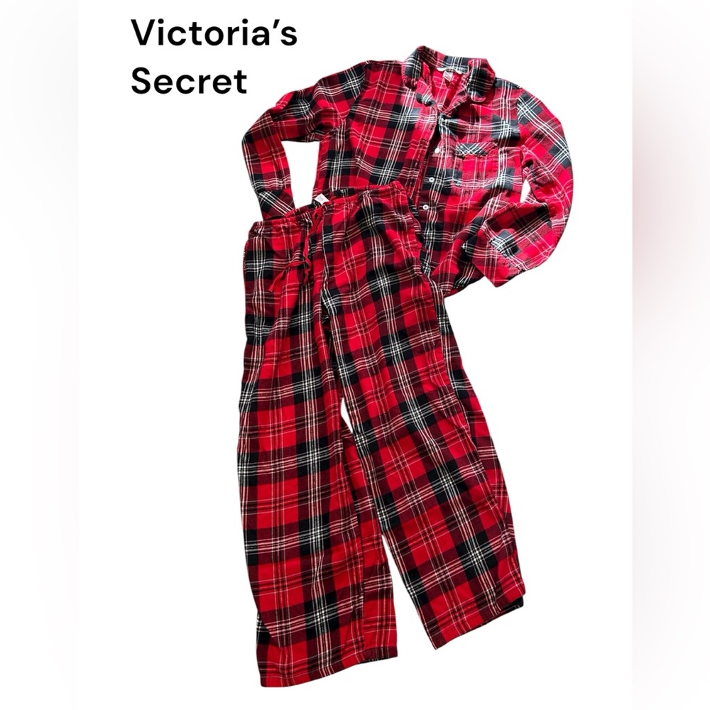 Victoria’s Secret two-piece PJ loungewear